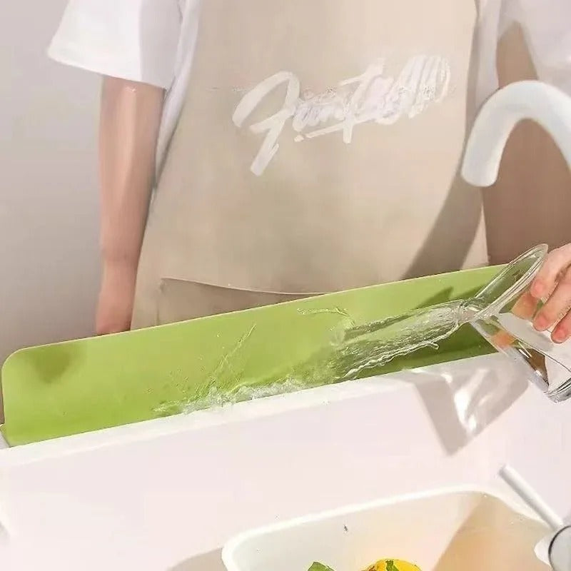 1pcs Silicone Kitchen Sink Water Splash Guard